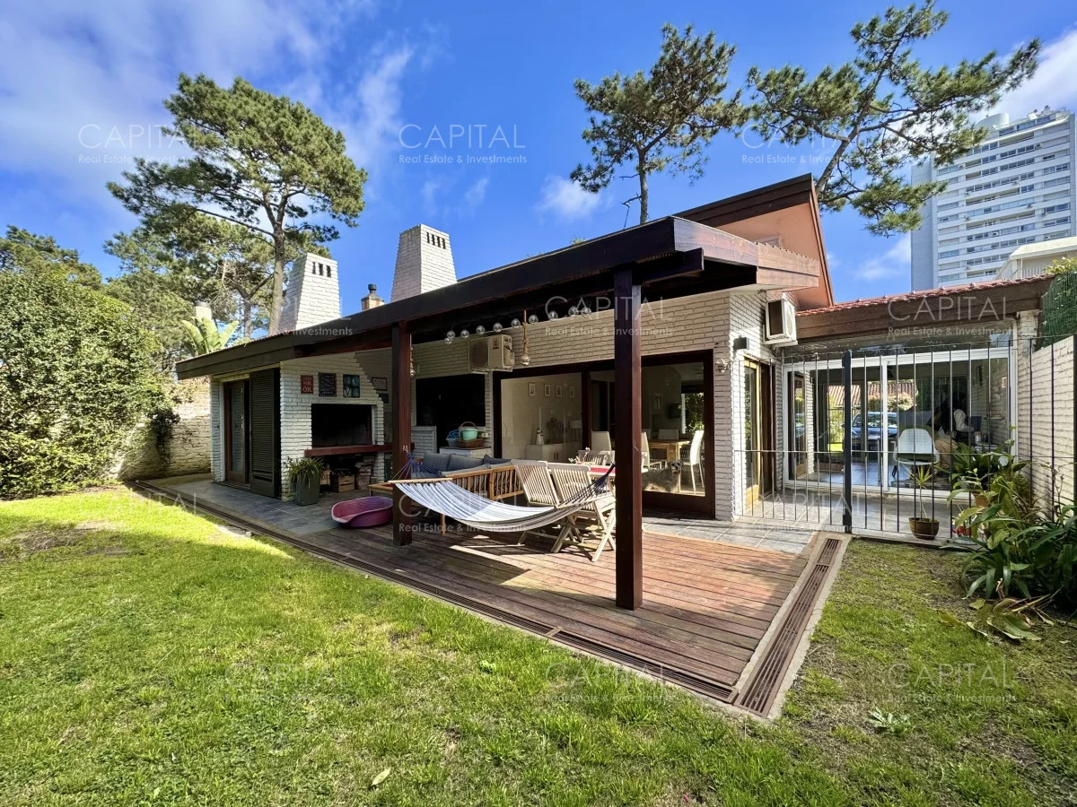 Casa en Playa Mansa, propiedad 279028 -Imagen 3