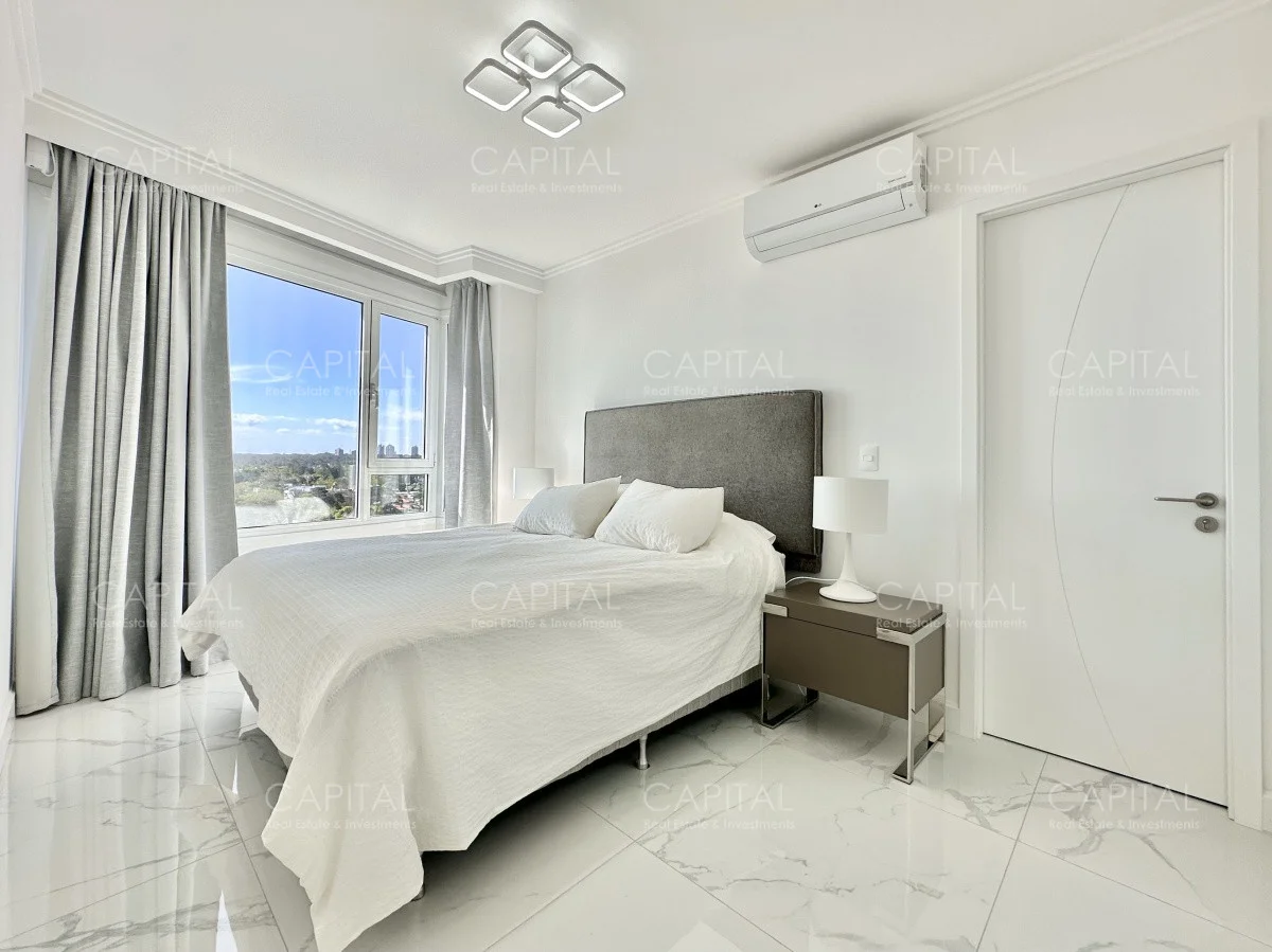 Apartamento en Playa Mansa, propiedad 279100 -Imagen 8