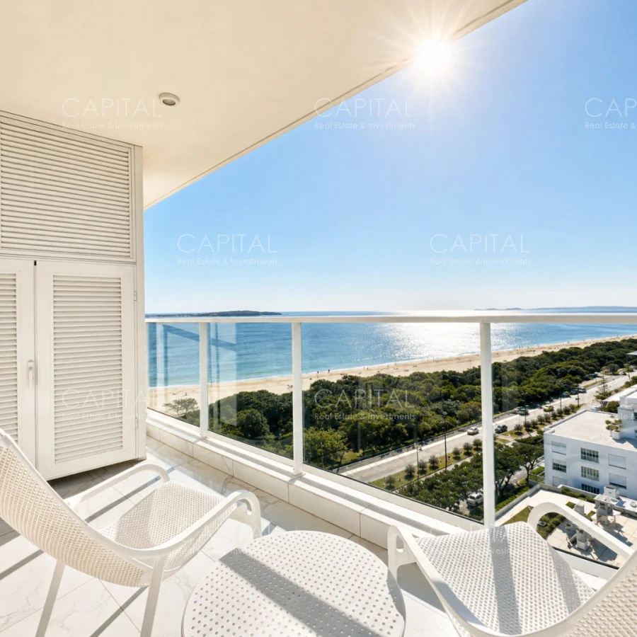 Apartamento en Playa Mansa, propiedad 279132 -Imagen 2