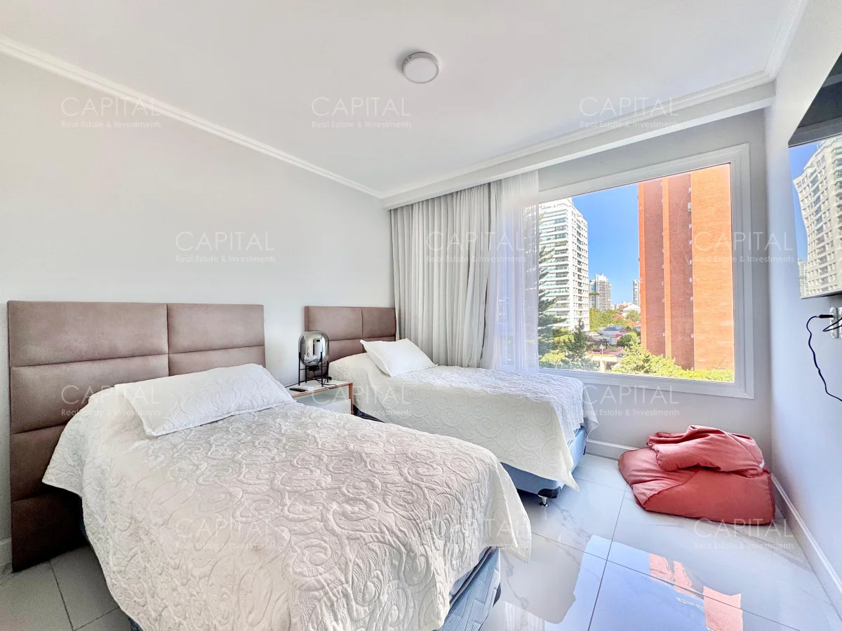 Apartamento en Playa Mansa, propiedad 279354 -Imagen 12