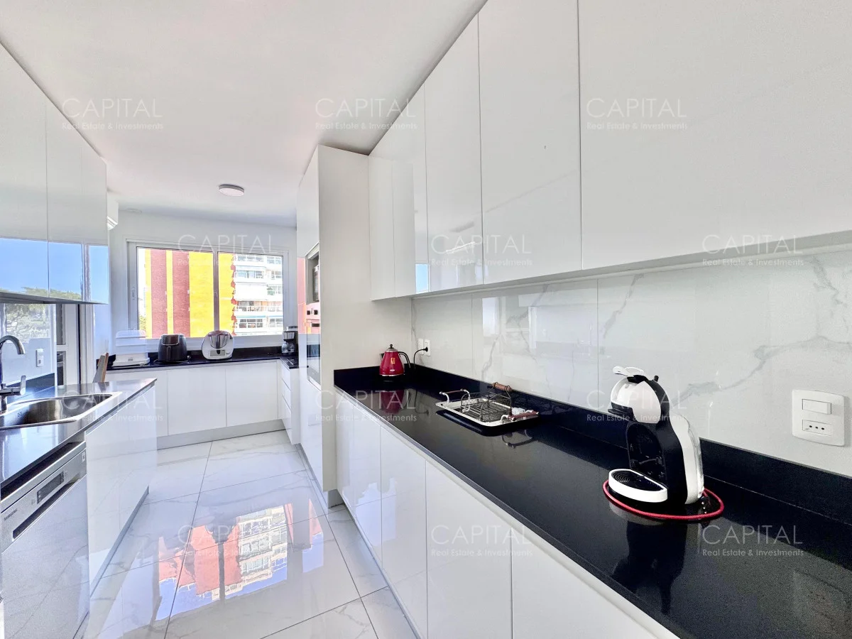 Apartamento en Playa Mansa, propiedad 279354 -Imagen 13