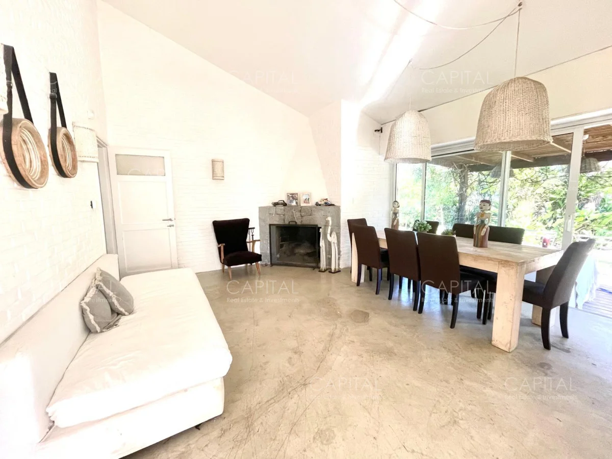 Casa en Playa Mansa, propiedad 279360 -Imagen 2