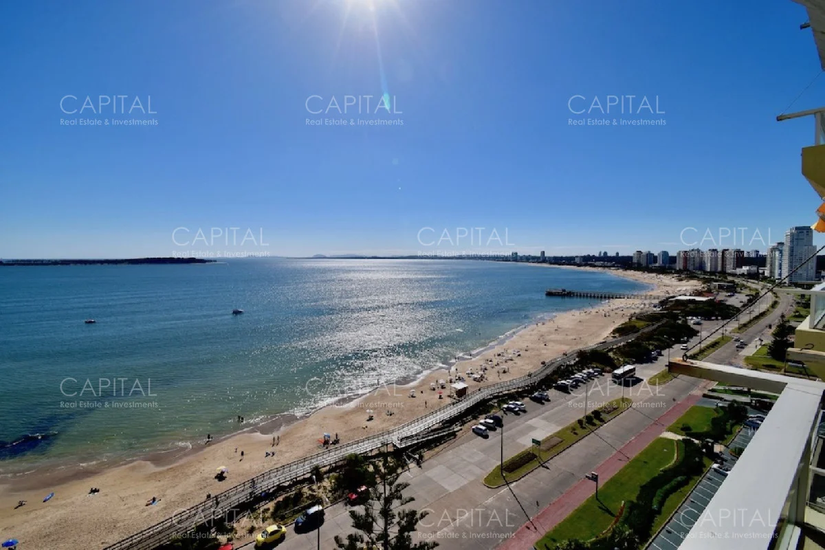 Apartamento en Playa Mansa, propiedad 279553 -Imagen 3