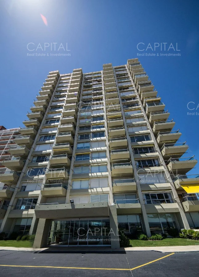 Apartamento en Playa Mansa, propiedad 279553 -Imagen 21