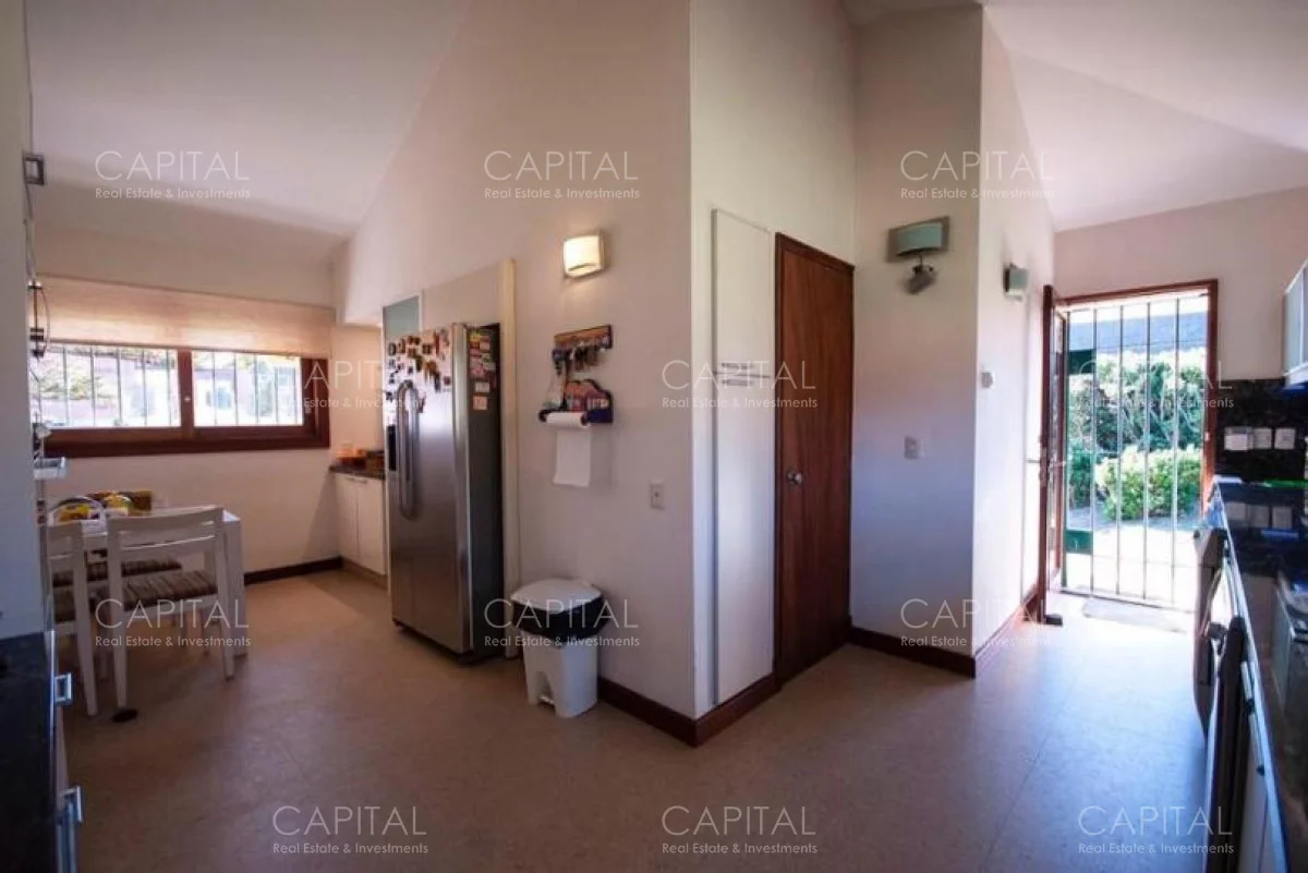Casa en Playa Mansa, propiedad 279556 -Imagen 25