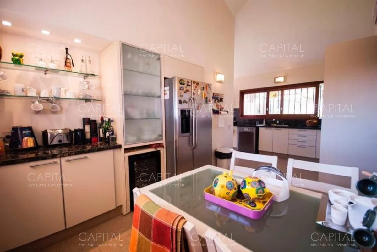 Casa en Playa Mansa, propiedad 279556 -Imagen 6