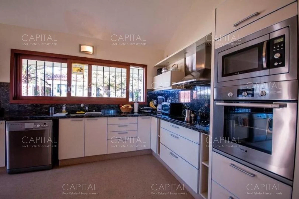 Casa en Playa Mansa, propiedad 279556 -Imagen 9