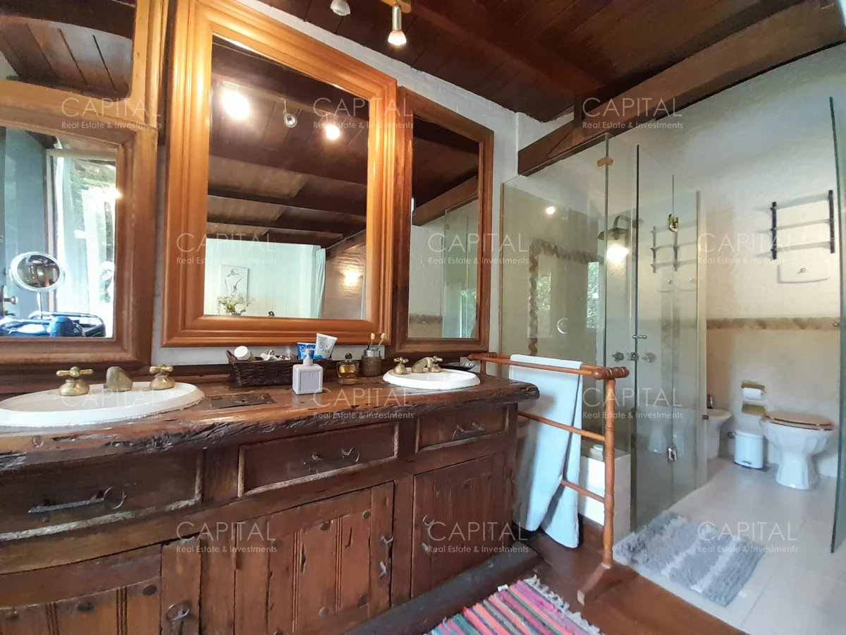 Casa en Playa Mansa, propiedad 279643 -Imagen 19