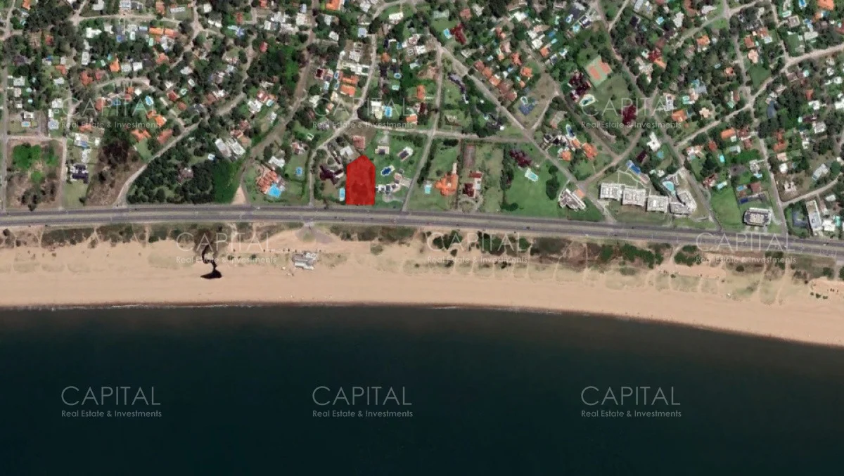 Terreno en Playa Mansa, propiedad 279672 -Imagen 2