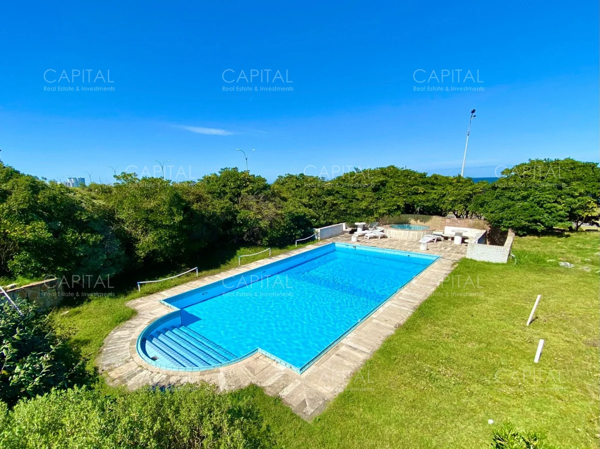 Casa en Playa Mansa, propiedad 279674 -Imagen 1