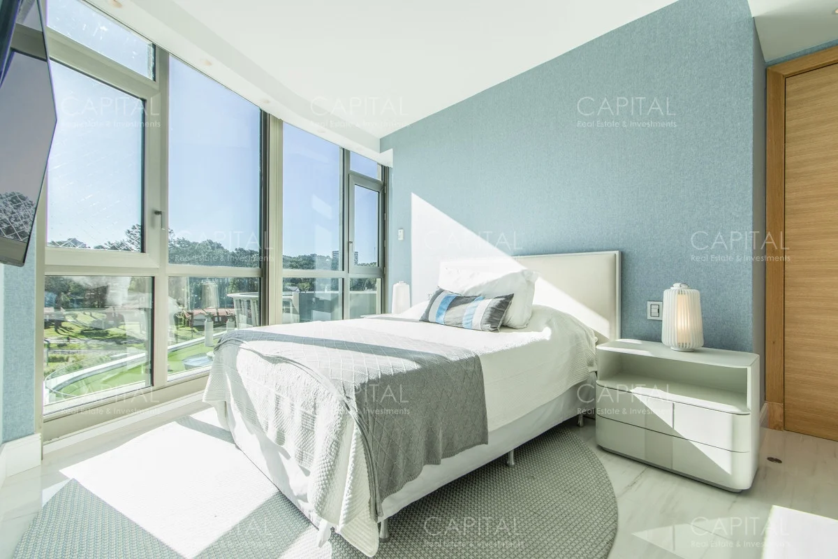 Apartamento en Playa Mansa, propiedad 279704 -Imagen 11