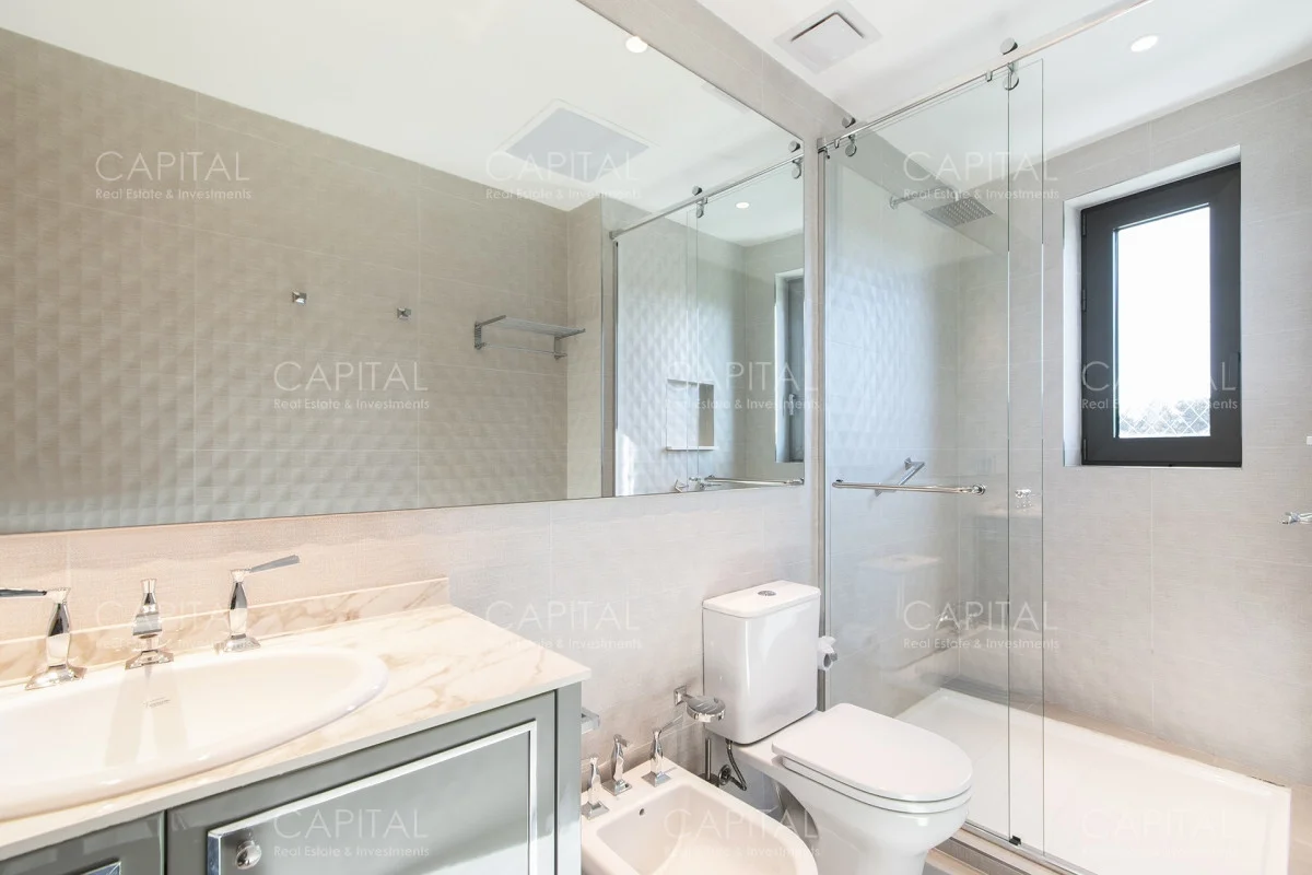 Apartamento en Playa Mansa, propiedad 279704 -Imagen 20