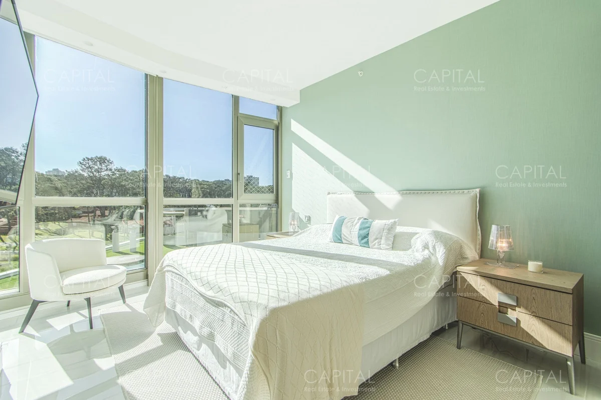 Apartamento en Playa Mansa, propiedad 279704 -Imagen 21
