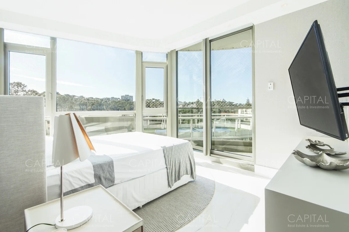 Apartamento en Playa Mansa, propiedad 279704 -Imagen 6