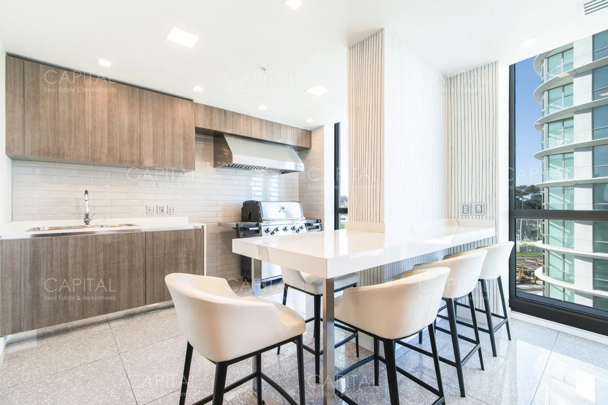 Apartamento en Playa Mansa, propiedad 279704 -Imagen 8