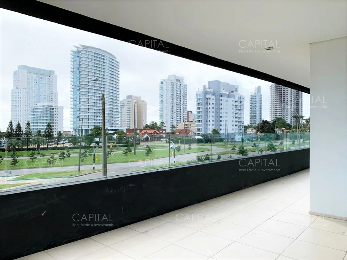 Apartamento en Playa Mansa, propiedad 279742 -Imagen 4