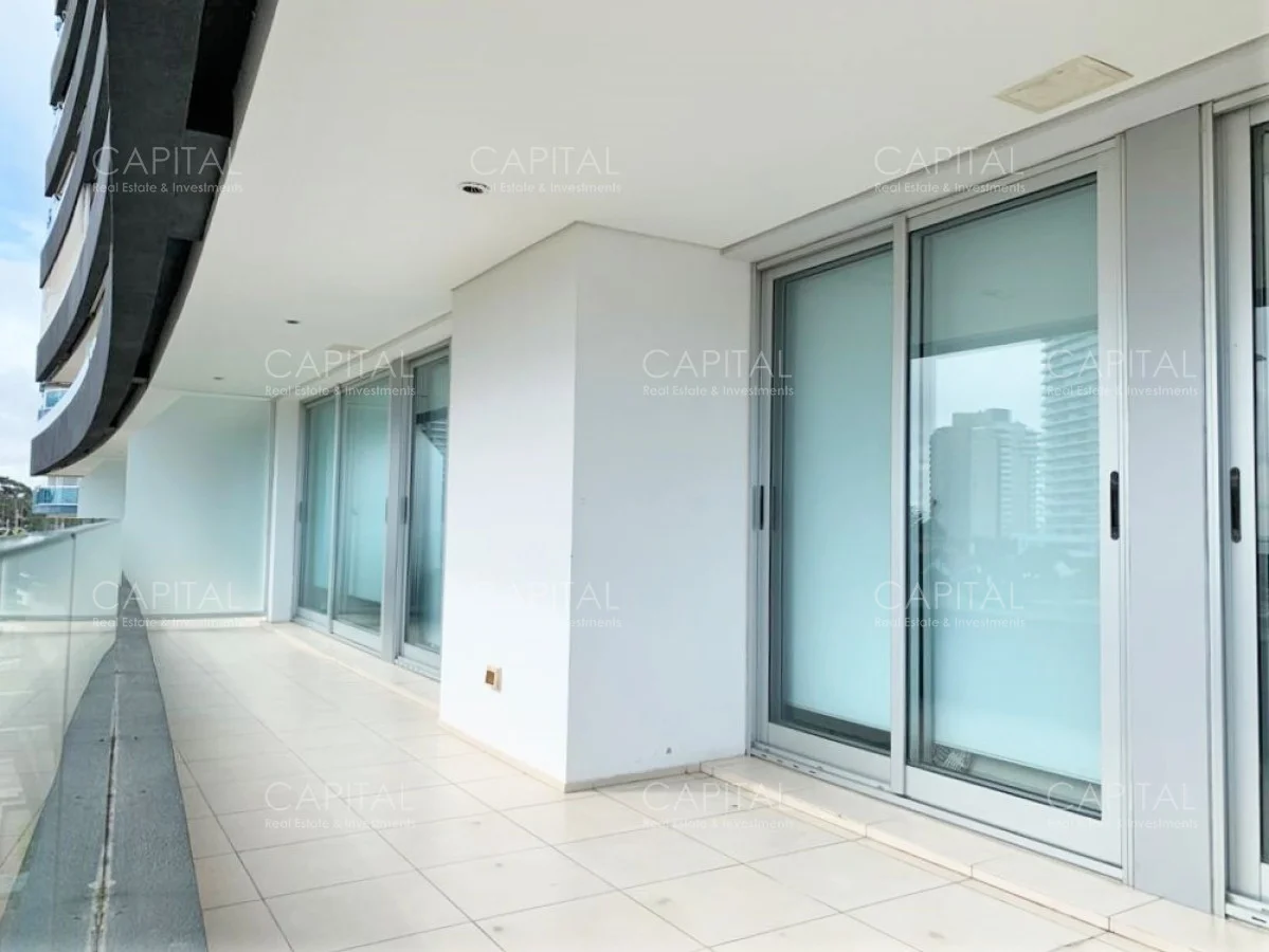 Apartamento en Playa Mansa, propiedad 279742 -Imagen 5