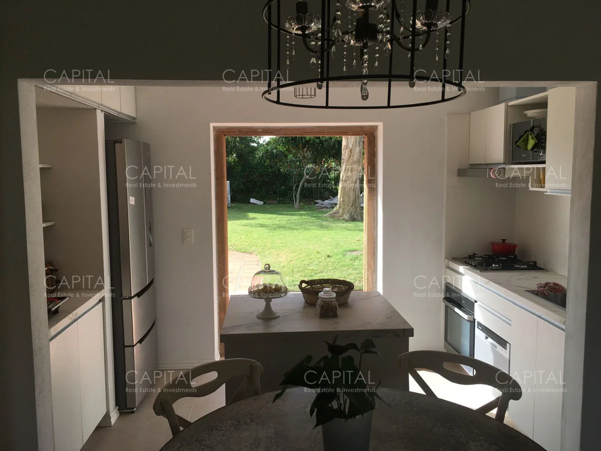 Casa en Playa Mansa, propiedad 279771 -Imagen 4