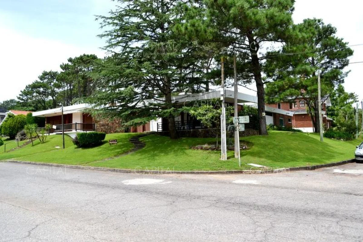 Casa en Playa Mansa, propiedad 279852 -Imagen 4