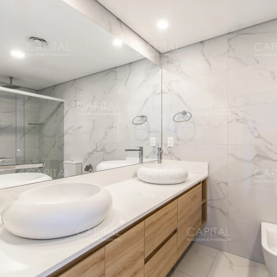 Apartamento en Playa Mansa, propiedad 280198 -Imagen 13