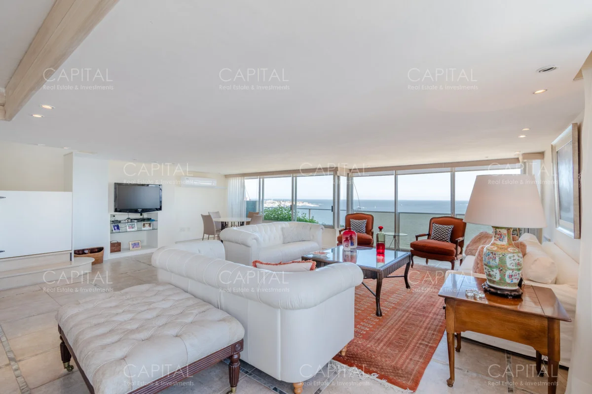 Apartamento en Playa Mansa, propiedad 280217 -Imagen 3