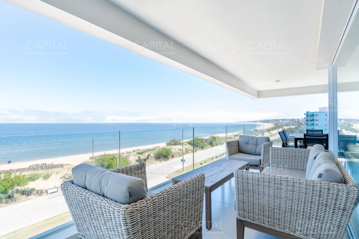 Apartamento en Playa Mansa, propiedad 280301 -Imagen 1