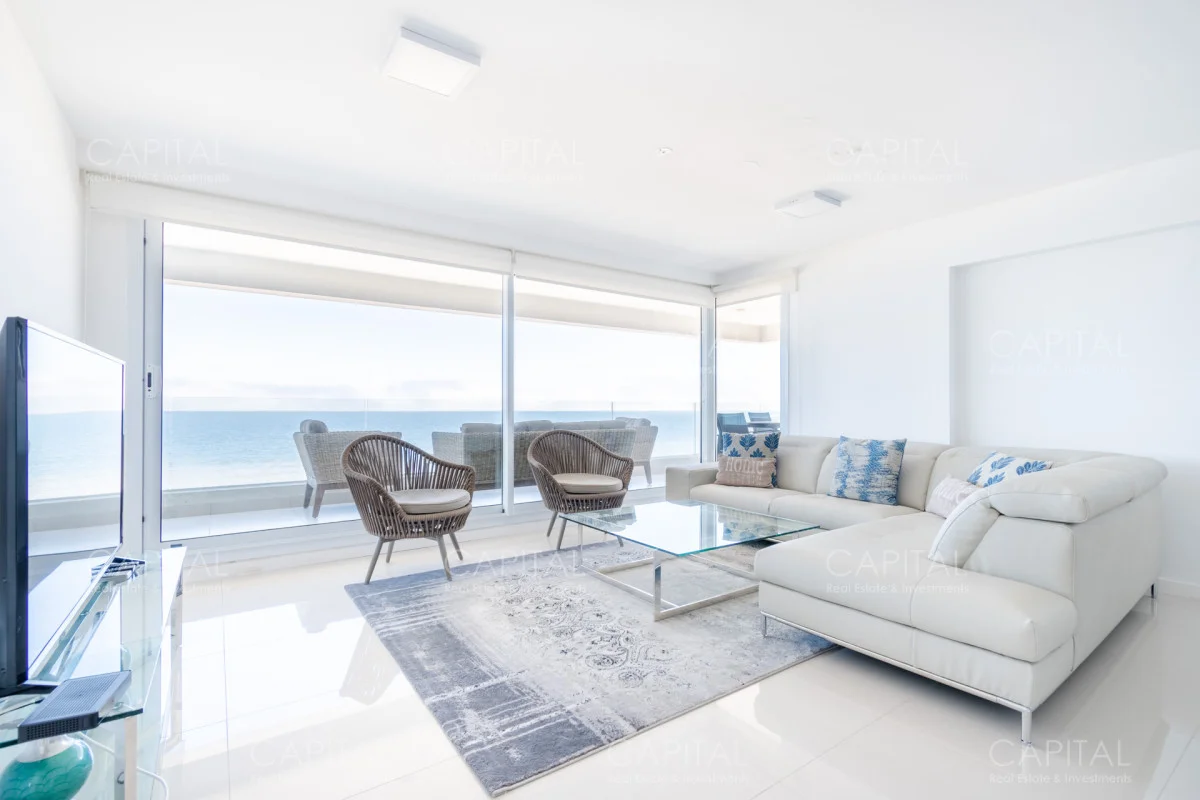 Apartamento en Playa Mansa, propiedad 280301 -Imagen 3