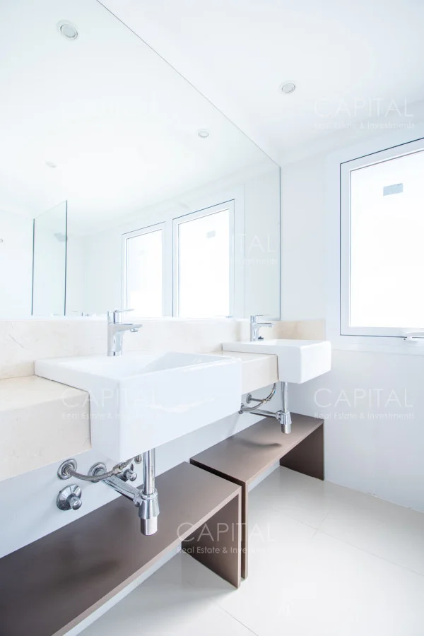Apartamento en Playa Mansa, propiedad 280301 -Imagen 22