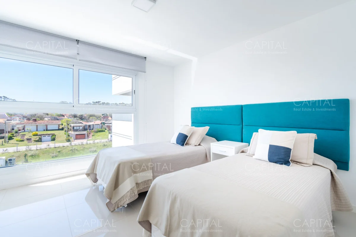 Apartamento en Playa Mansa, propiedad 280301 -Imagen 23