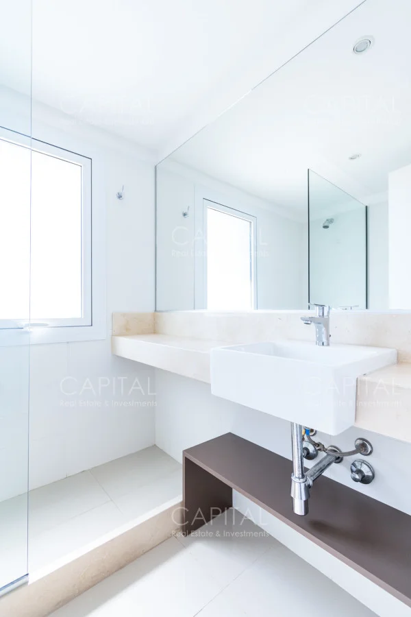 Apartamento en Playa Mansa, propiedad 280301 -Imagen 25
