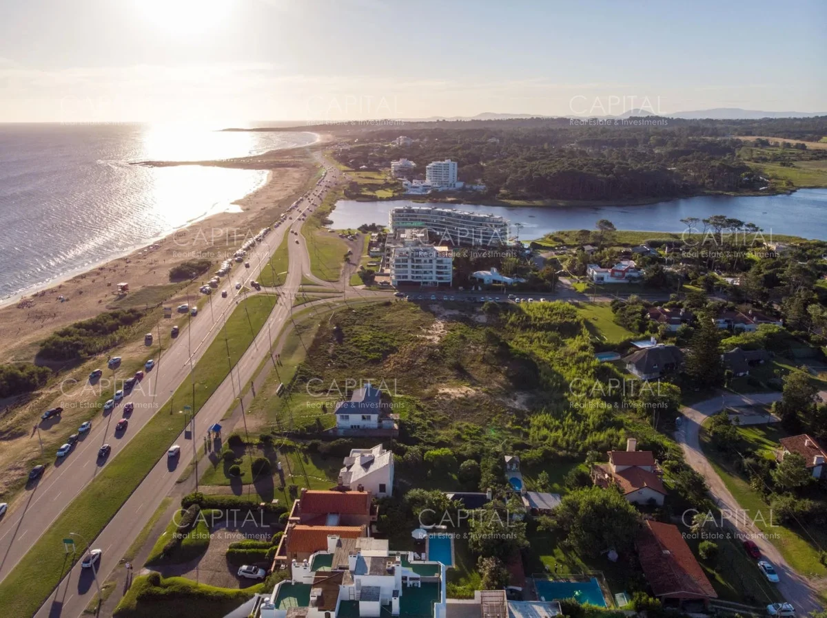 Terreno en Playa Mansa, propiedad 280344 -Imagen 4