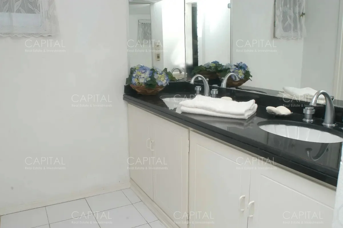Casa en Playa Mansa, propiedad 280346 -Imagen 13