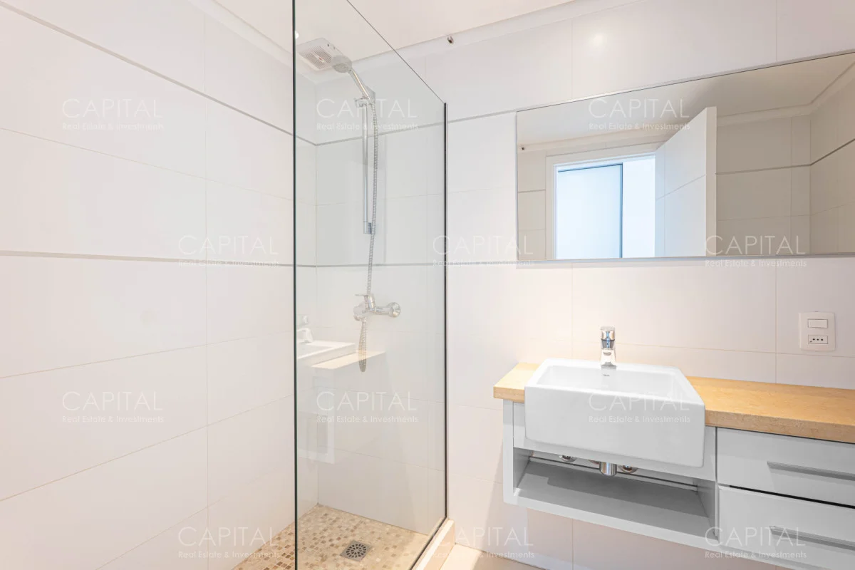 Apartamento en Playa Mansa, propiedad 281504 -Imagen 19