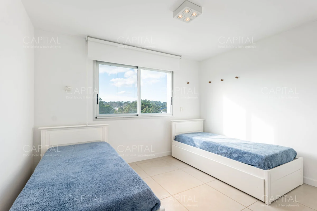 Apartamento en Playa Mansa, propiedad 281504 -Imagen 22