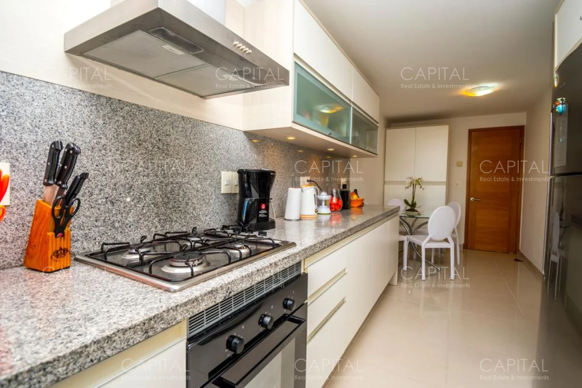 Apartamento en Playa Mansa, propiedad 281516 -Imagen 16