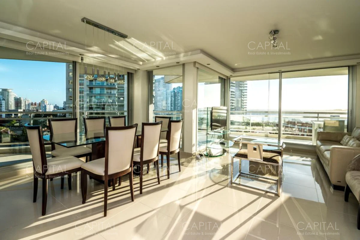 Apartamento en Playa Mansa, propiedad 281516 -Imagen 8