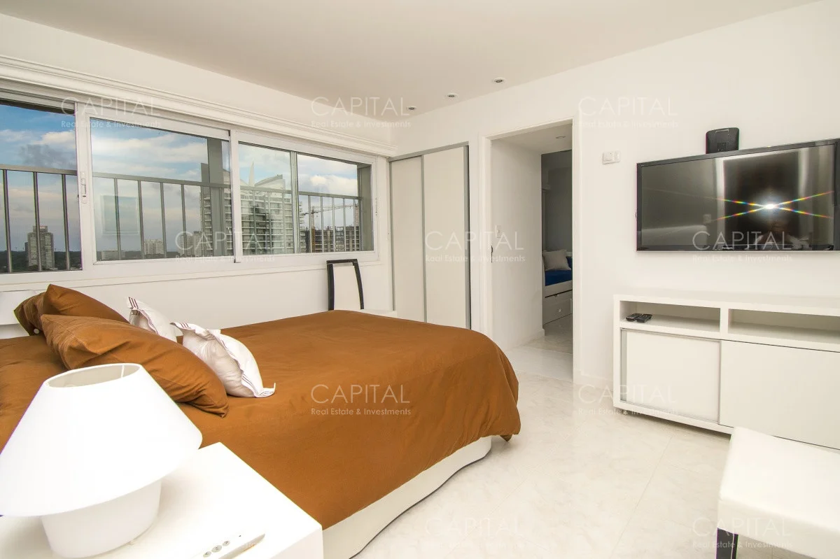 Apartamento en Playa Mansa, propiedad 281521 -Imagen 21