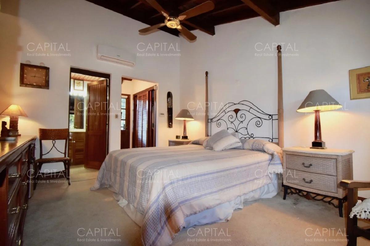 Casa en Playa Mansa, propiedad 281540 -Imagen 13