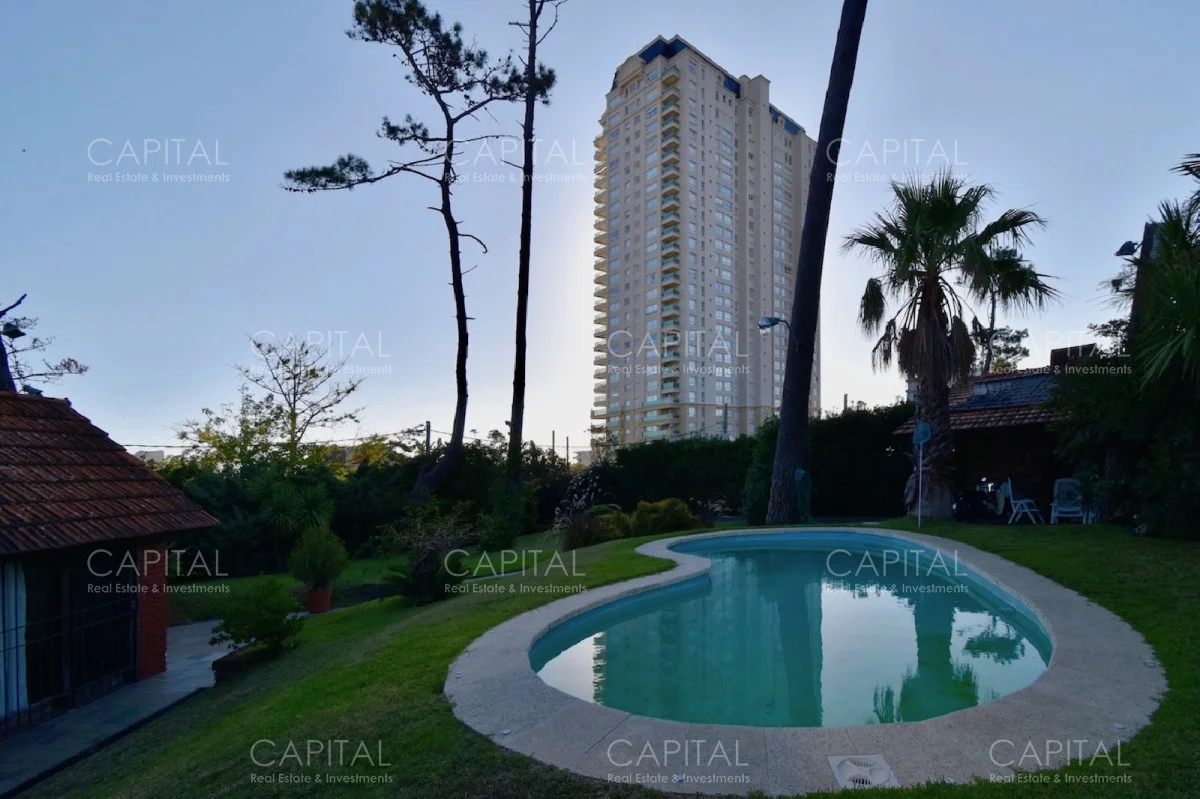 Casa en Playa Mansa, propiedad 281540 -Imagen 19