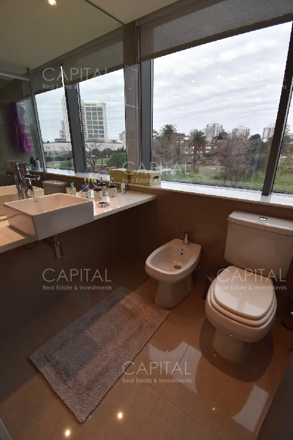 Apartamento en Playa Mansa, propiedad 281550 -Imagen 12