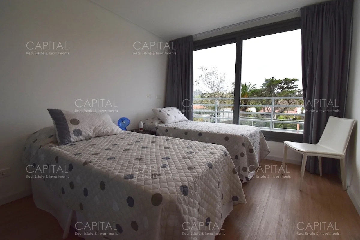 Apartamento en Playa Mansa, propiedad 281550 -Imagen 15