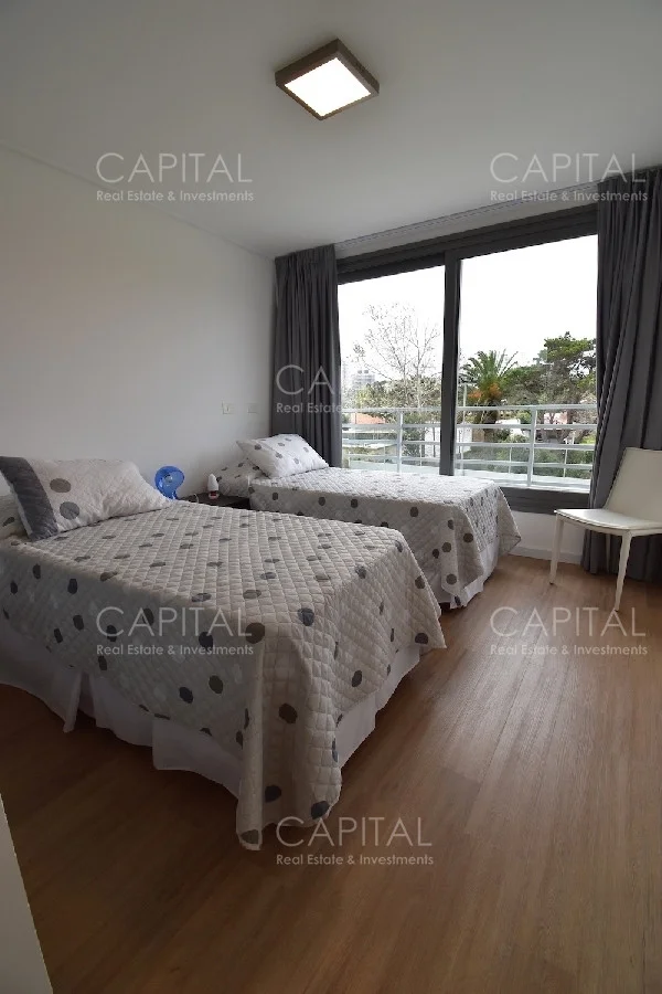 Apartamento en Playa Mansa, propiedad 281550 -Imagen 16