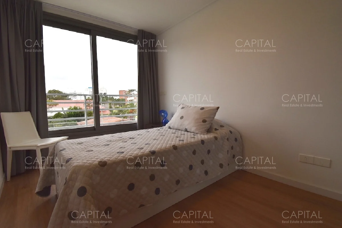 Apartamento en Playa Mansa, propiedad 281550 -Imagen 21
