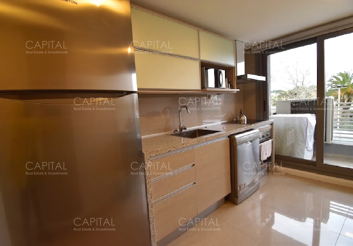 Apartamento en Playa Mansa, propiedad 281550 -Imagen 25