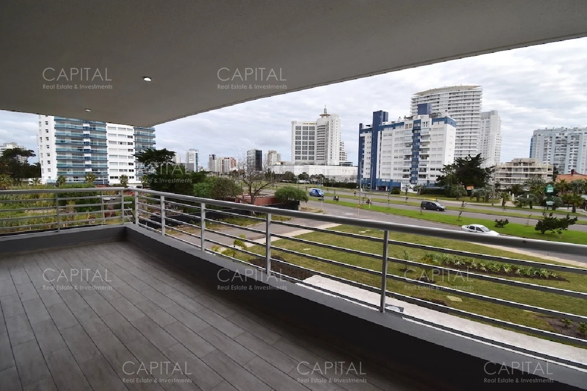 Apartamento en Playa Mansa, propiedad 281550 -Imagen 7