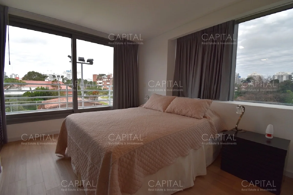 Apartamento en Playa Mansa, propiedad 281550 -Imagen 8