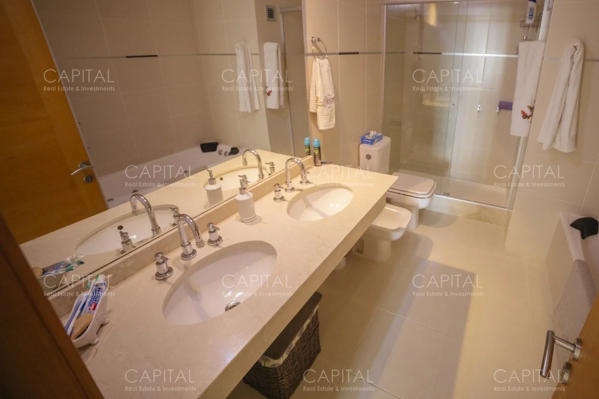 Apartamento en Playa Mansa, propiedad 281569 -Imagen 7