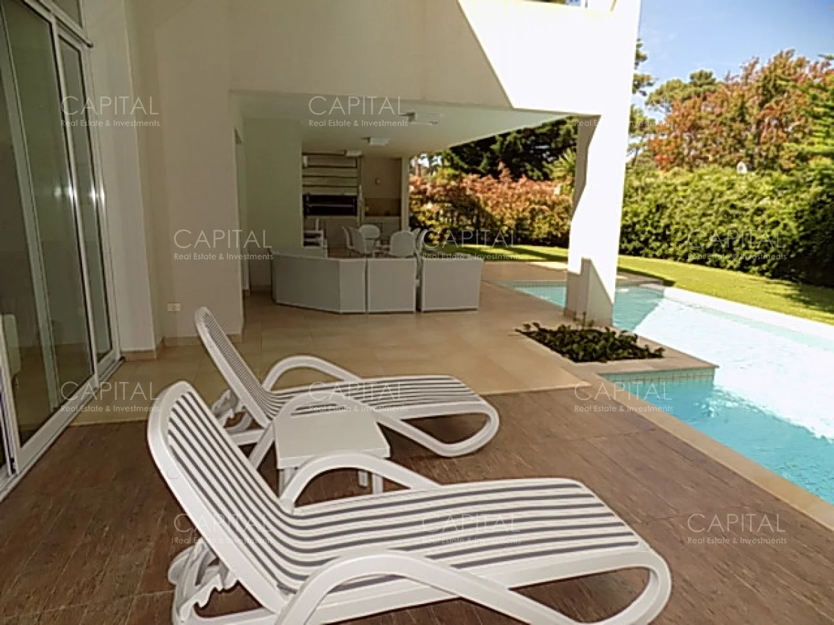 Casa en Playa Mansa, propiedad 281577 -Imagen 19