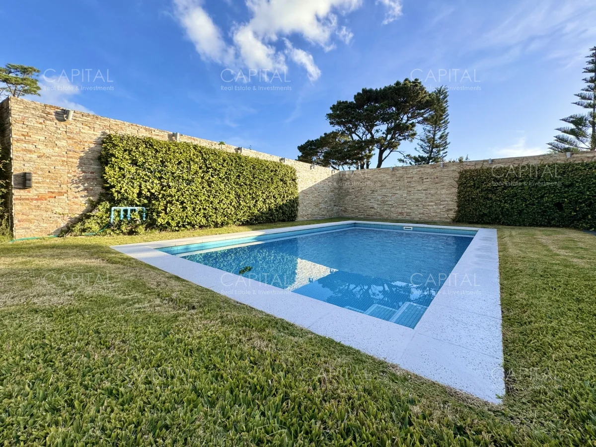 Casa en Playa Mansa, propiedad 281587 -Imagen 3