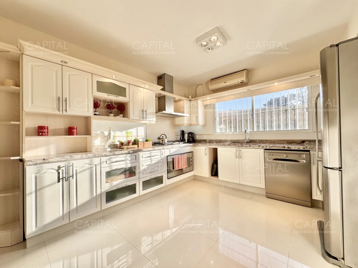 Casa en Playa Mansa, propiedad 281587 -Imagen 9